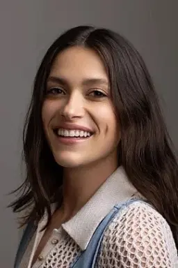 Alexandra Philipps - comedian