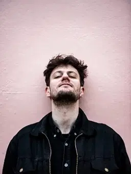 Alex Farrow - comedian