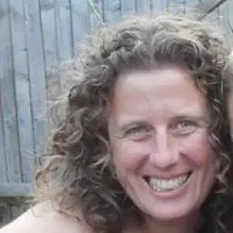 Annabel Pribelszki - comedian
