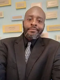Arthur Earl - comedian