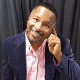 Avery T Henderson - comedian