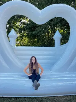 Caroline - comedian