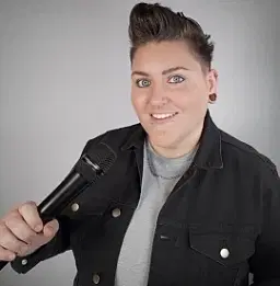 Cassidy Stains - comedian