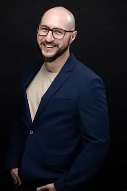 Cbas Mattar - comedian