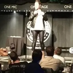 Charlotte Wynroe - comedian