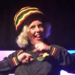Clare Samuels - comedian