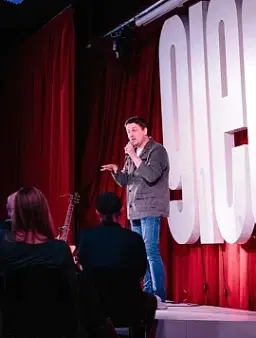 Col Howarth - comedian