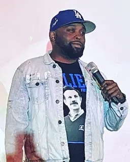 Comedian Higghigg - comedian