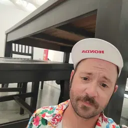 Dave Leon - comedian