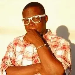 EJ NONSTOP - comedian
