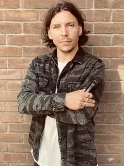 Ell Powell - comedian