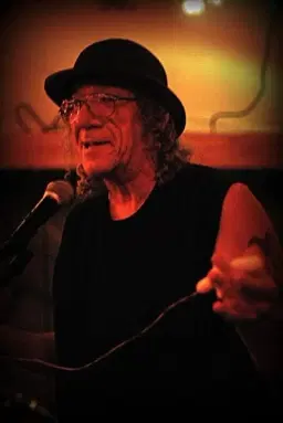 Mark Chagdes - comedian