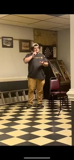 Ara Draeger - comedian