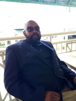 HL TUCK - comedian