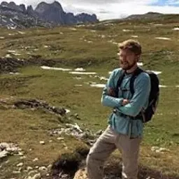 Janek To - comedian