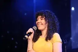 Alison Zrada - comedian