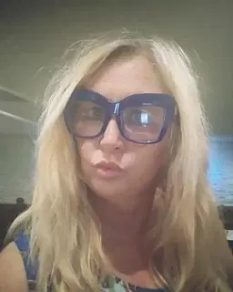 Joanna Blaszkiewicz - comedian