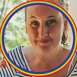 Kat Kendrick û - comedian