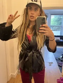 Kirsty Dung - comedian
