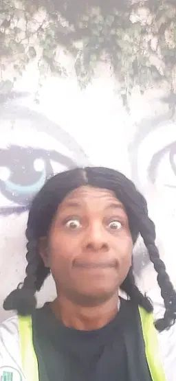Linnette Wynter - comedian