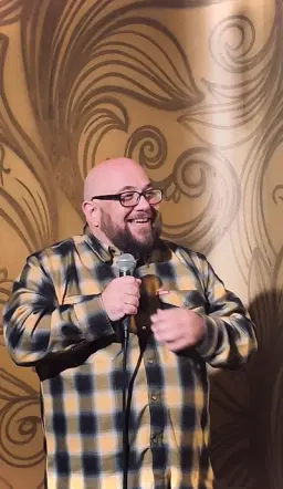 Mario Reyes - comedian