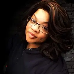 Nikkia Tanisha - comedian