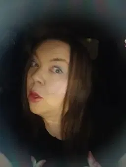 Ramona Arning - comedian