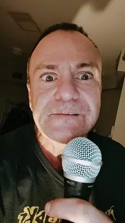 Ronnie Lee - comedian