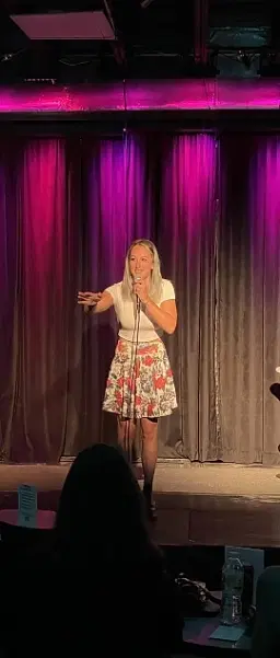 Sara Raffaella - comedian