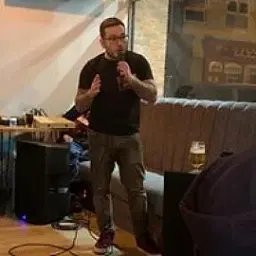 Steven Race - comedian
