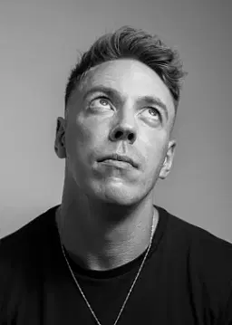 Tom Alban - comedian