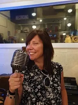 Victoria Shortley - comedian