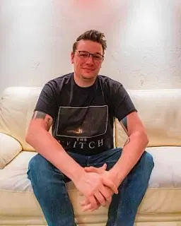 Zach Peterson - comedian