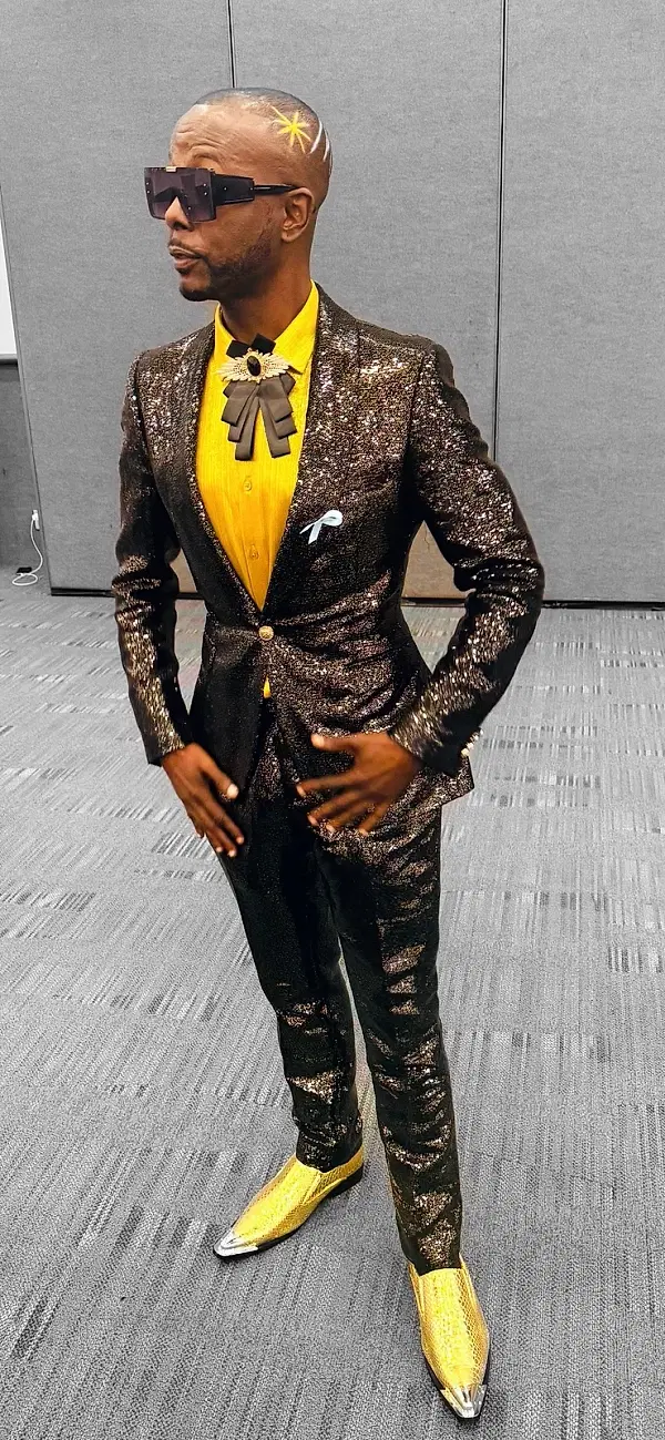 COMEDIAN JAMES DEVON photo