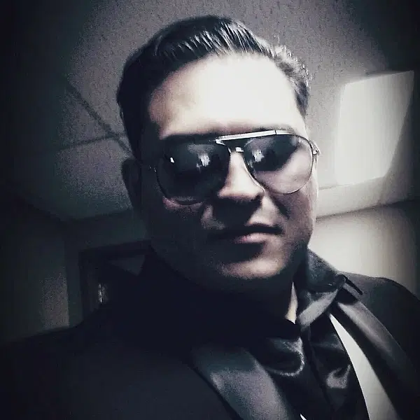 Henry.Comedian.Rodriguez photo