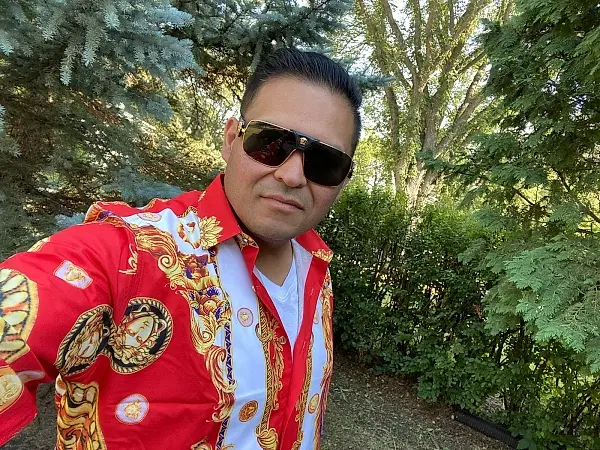 Henry.Comedian.Rodriguez photo