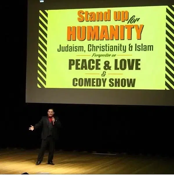 Henry.Comedian.Rodriguez photo