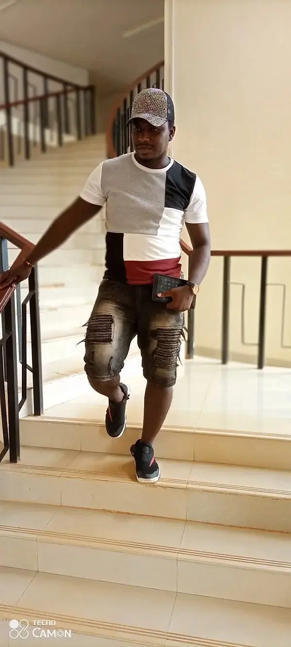 Mohammed Kiazolu photo
