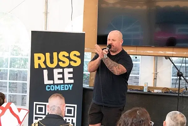 Russ Lee photo